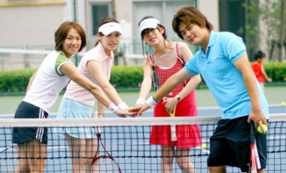 Glowing Tennis Academy